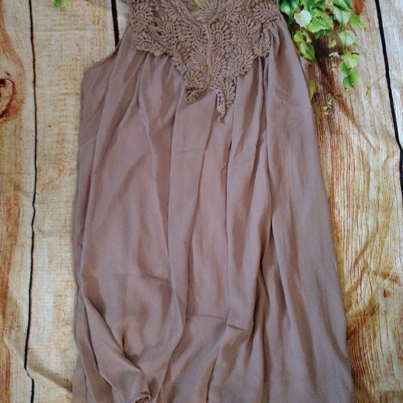 Sexy Crochet & Chiffon 👗firm $15 each - Picture 4 of 5